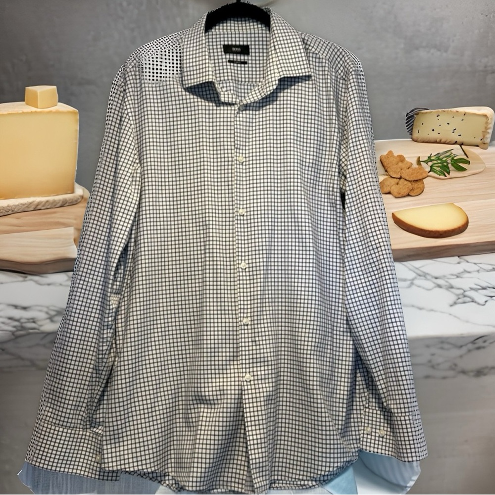 Hugo Boss cotton dress shirt - only very lightly worn out of a non-smoking home